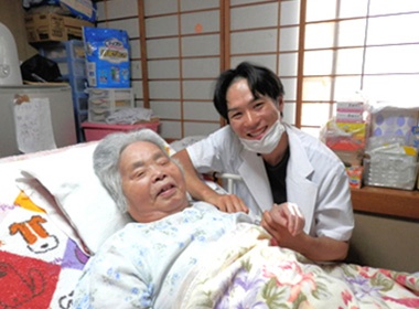 在宅医療に積極的に取り組む店長を紹介