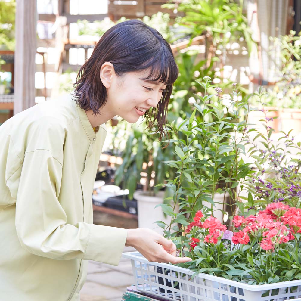 尾形 由佳