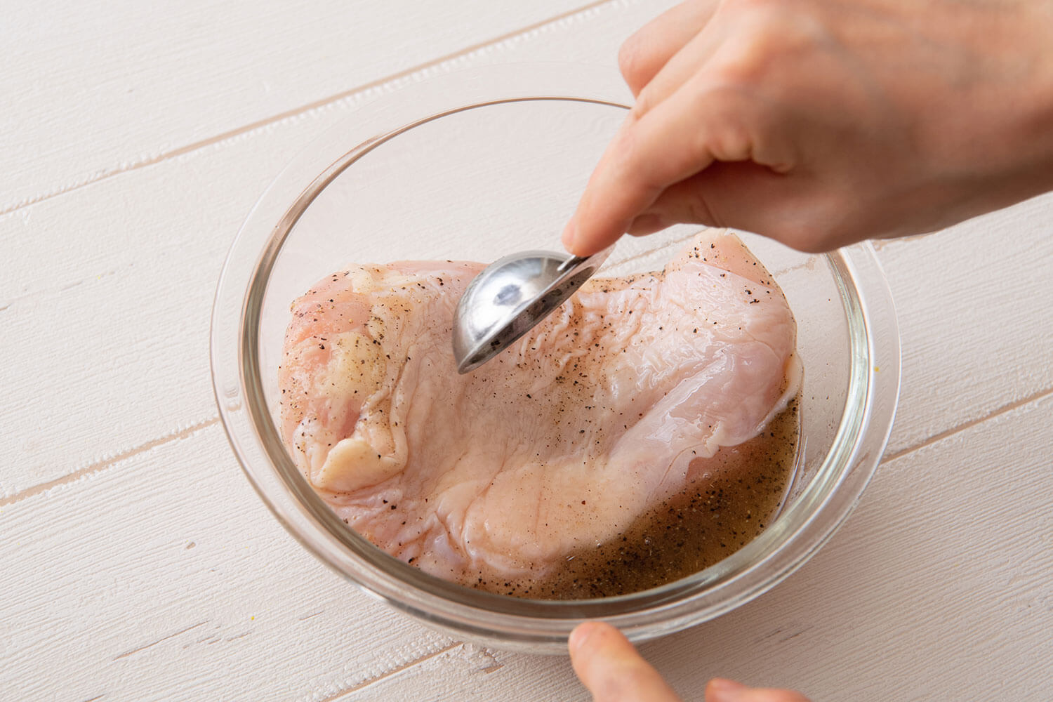 series-indocurryko-recipe-cardamom-cut1-3