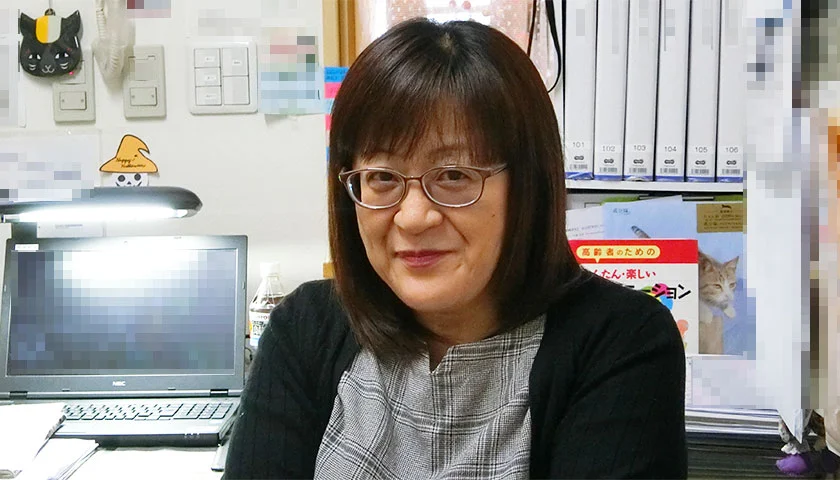「はなまるホーム西大泉」の施設長 奈良由子。頼りがいのある指導者です。