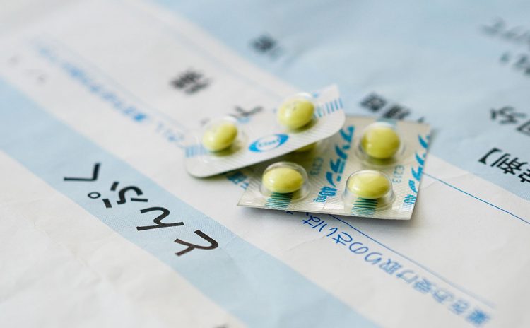 頓服（とんぷく）とは？正しい意味や使用するタイミング等をわかりやすく解説